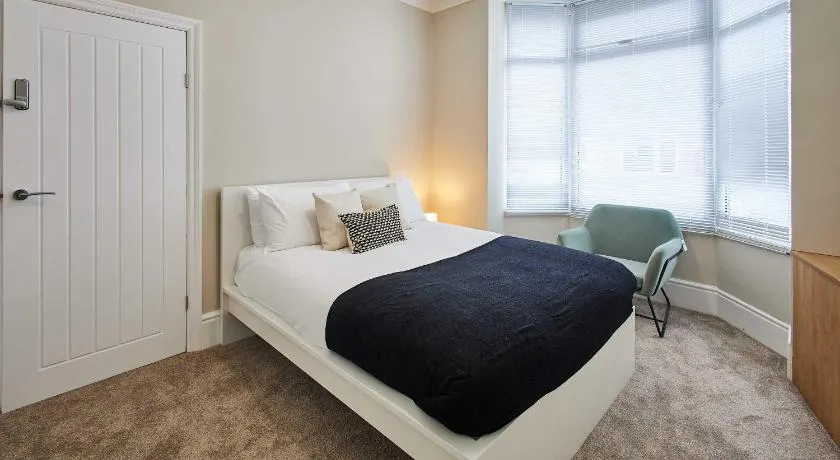 Host & Stay - Norton House - Image 1