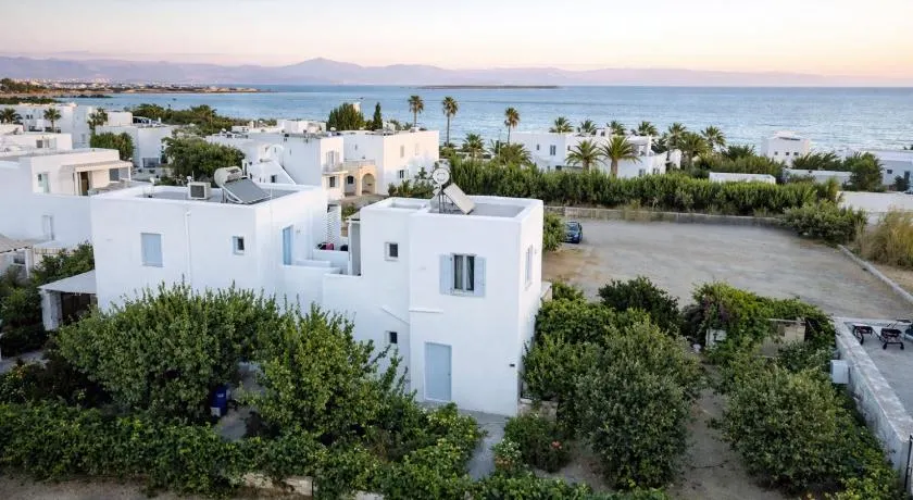 Flora & Agelos Studios - Paros - Image 1