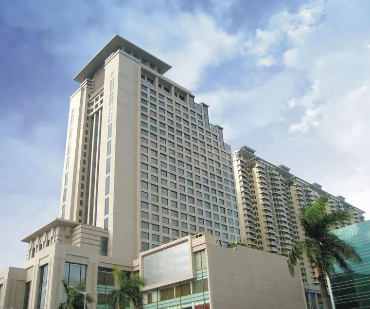 King Century Hotel - Image 1