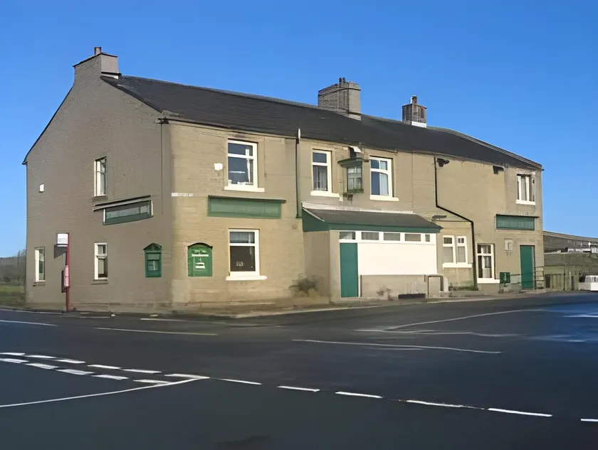 The Crossroads Inn - Image 1