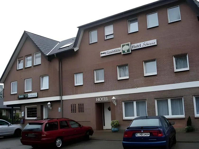 Hotel Schwung - Image 1
