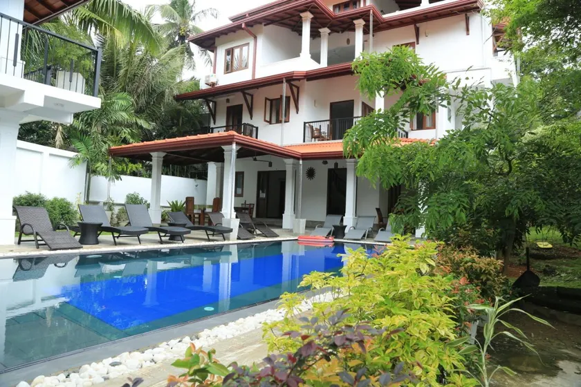 Villa Red Lobster - Image 1