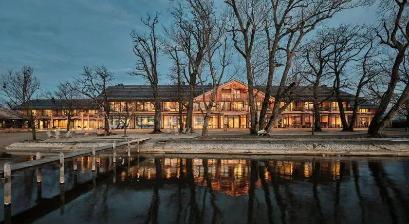 Chiemgauhof Lakeside Retreat - Image 1
