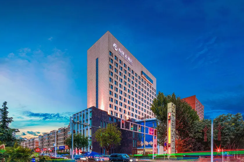 Yuncheng Hengze Hotel - Image 1