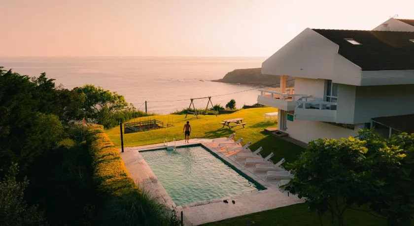 Wishome- Gran casa con jardín y piscina privada en Comillas, para disfrutar de un verano más fresco - Image 1