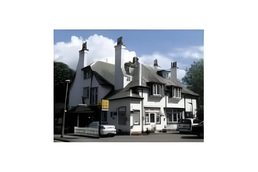 East Cliff Cottage Hotel - Image 1