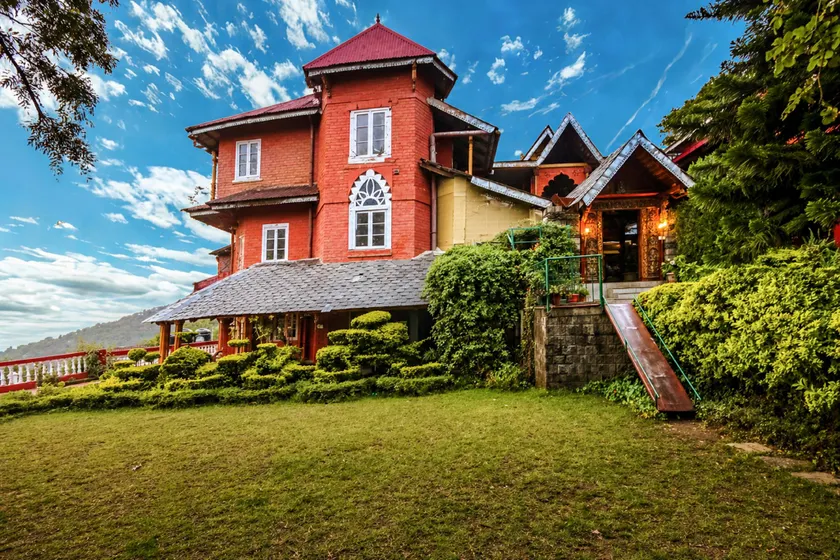 WelcomHeritage Grace Hotel - Image 1