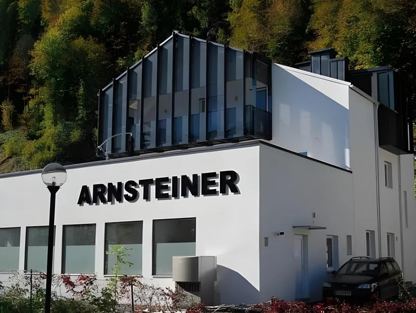 Arnsteiner Apartments - Image 1