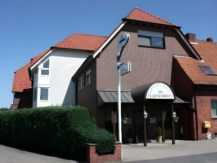 Hotel am Feldmarksee - Image 1