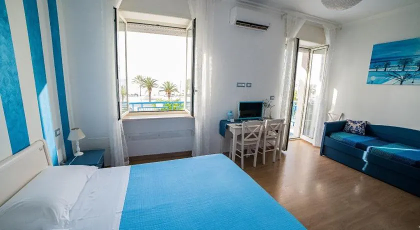B&B Una Rotonda sul mare - Image 1