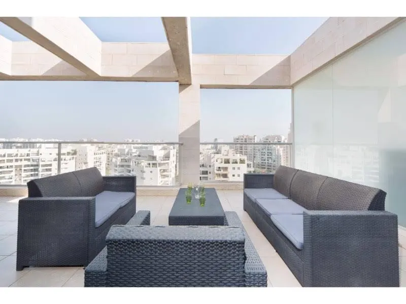 Luxurious Ramat Aviv 3 bd with AMAZING balcony! - Image 1