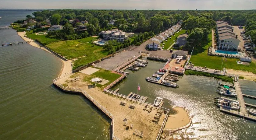 Colonial Shores Resort - Image 1
