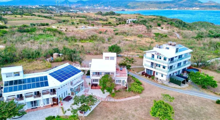 Kenting COMIC B&B&SPRING - Image 1