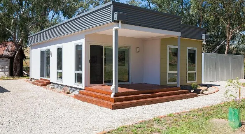 Ironbark Cabin at Homewood Lodge - Image 1