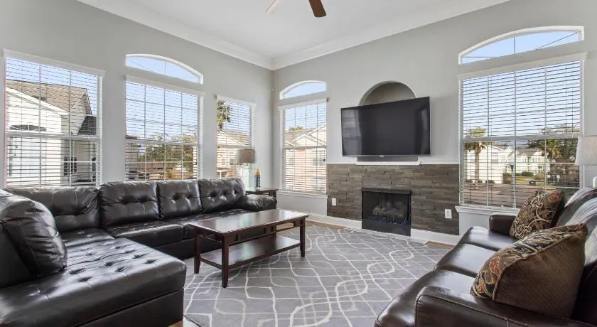 Luxury Condo in Gulfport - Image 1