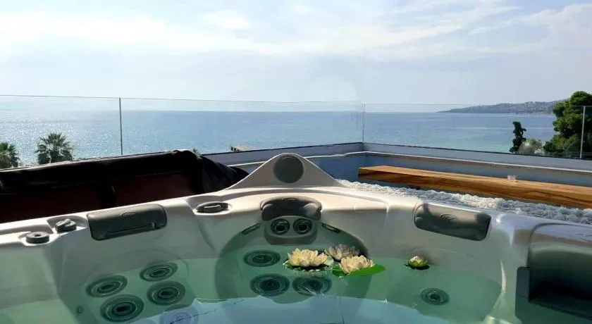 Rooftop Loft with Hydromassage - Image 1