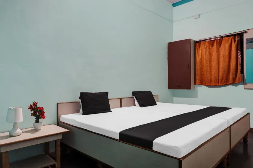 Hotel O Sangameshwar Hotel & Lodging - Image 1