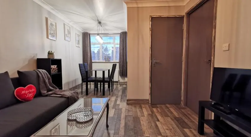 Palaz 2 - 2 Bedroom Flat - Image 1