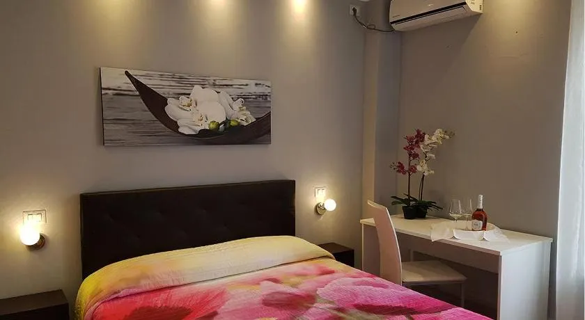 Cristal Rooms - Image 1