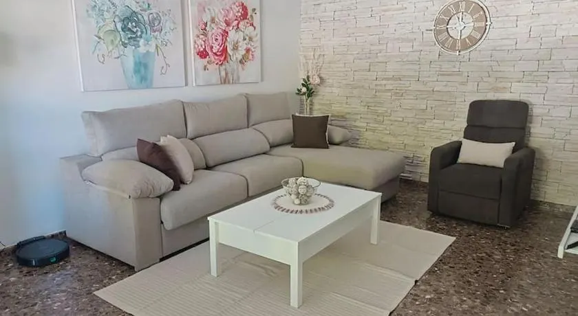 Acogedora y confortable casa familiar en L'Olleria - Image 1