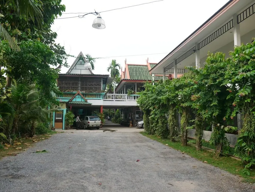 L. O. M Resort - Image 1