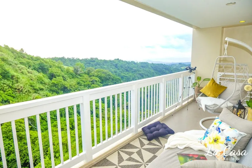 Twin Lakes, Tagaytay La Casa by Hailey - Image 1