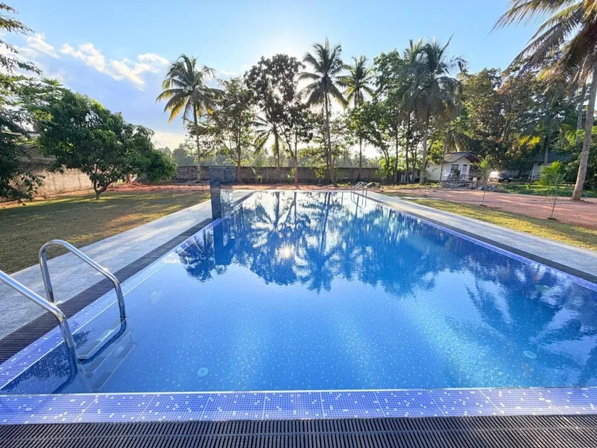 Singha Holiday Bungalow - Image 1