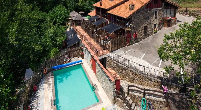 Apartamentos Rurales & Spa La Bárcena - Image 1