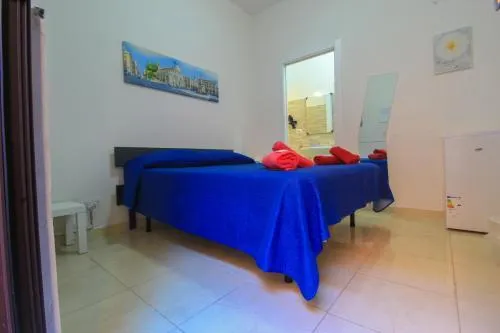 BED&FLY NEAR AIRPORT CATANIA FONTANAROSSA BAGNO PRIVATO In CAMERA - Image 1