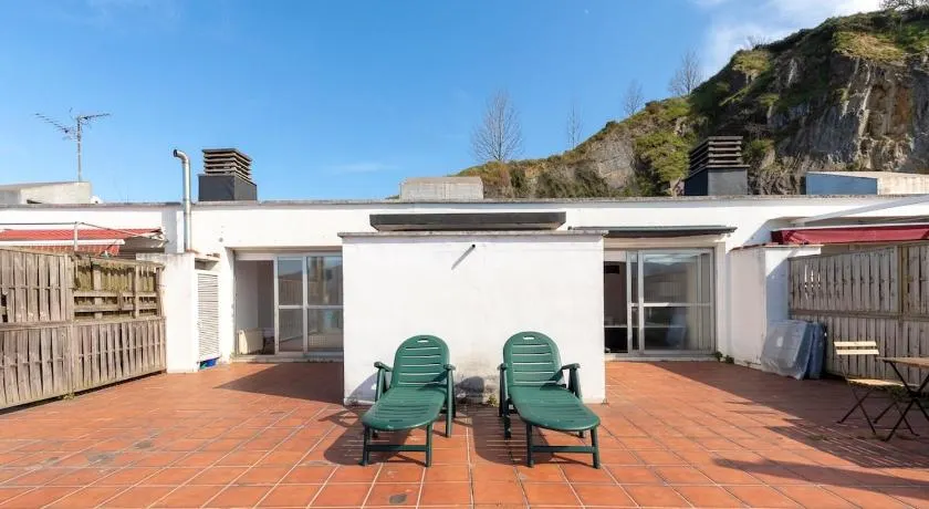 Exclusiva Terraza y parking a 5 min de Bilbao - Image 1