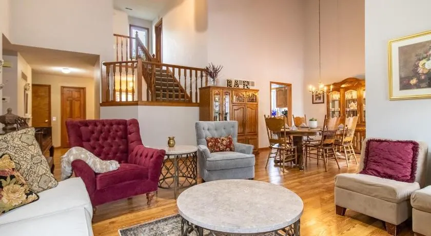 Sleeps 12! Main Level Primary Suite-Beautiful Backyard Oasis - Image 1