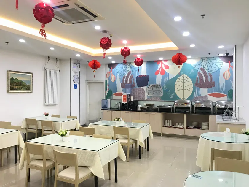 Hanting Hotel Beijing Jiuxian Qiao 798 - Image 1