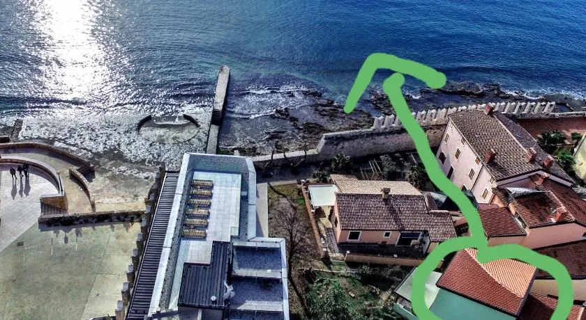 The Green house - 20m from the beach - Image 1