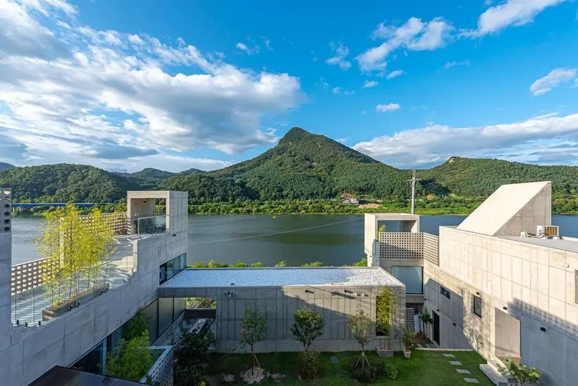 Chuncheon Onda Poolvilla - Image 1
