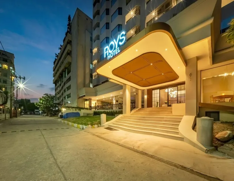 ROYS Hotel Bangkok - Image 1