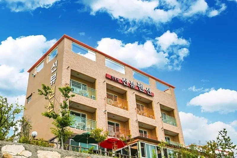 Ulsan Ganjeolgot Sun View Pension - Image 1