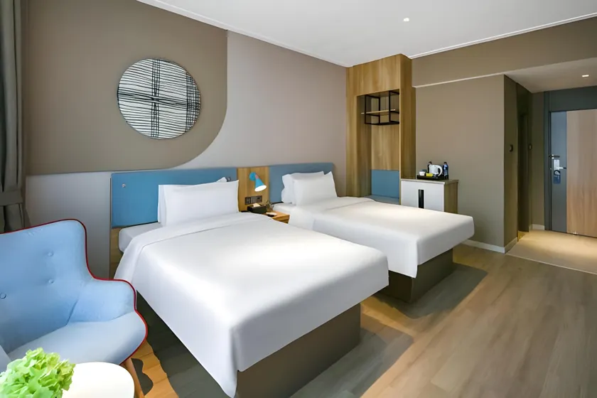 Home Inn Neo Yuanping Ping'an West Avenue - Image 1