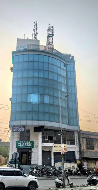Classic Hotel - Image 1