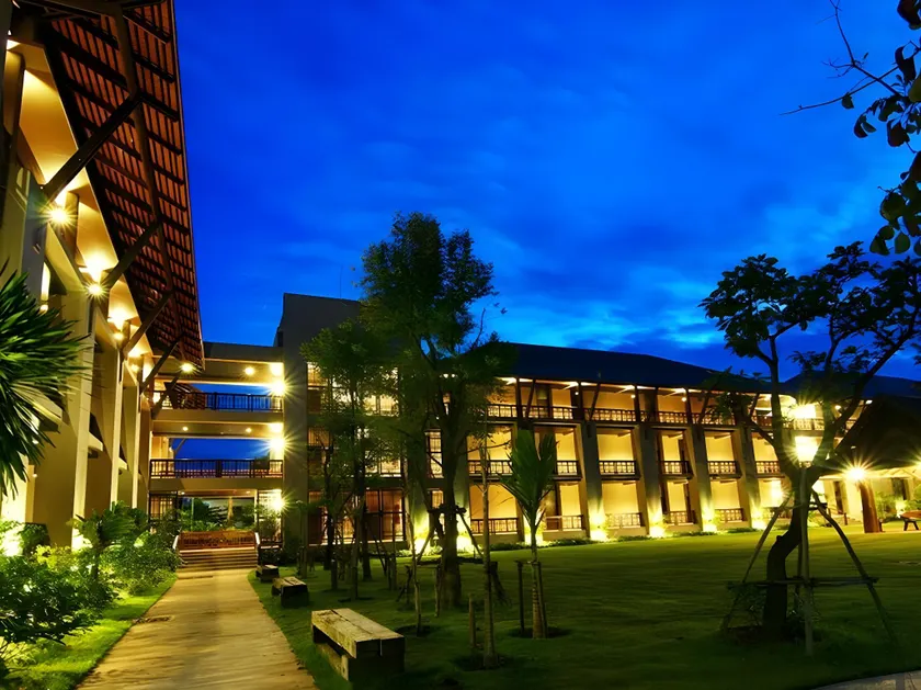 Inpawa Hotel - Image 1