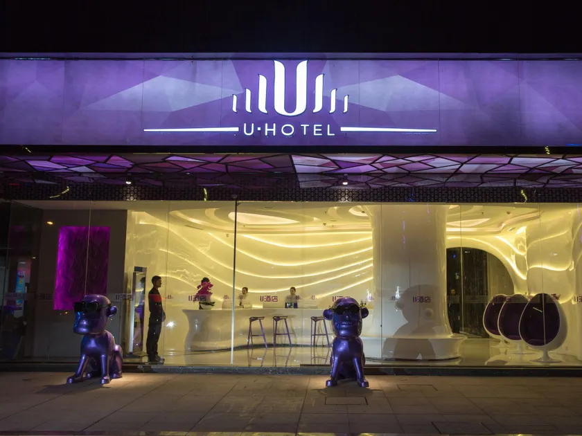 U HOTELS - Image 1