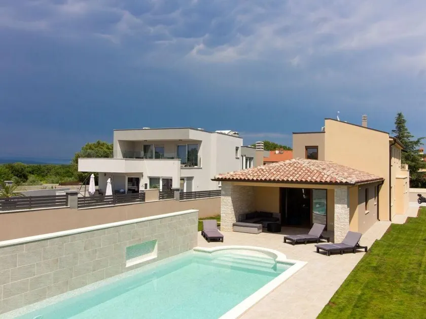Villa Markulin, Šišan - Image 1