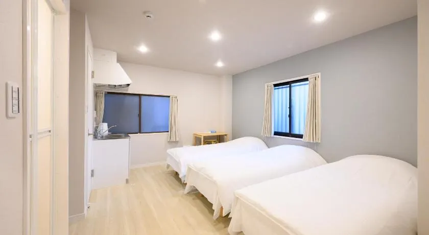 Kohoku Apartment - Image 1