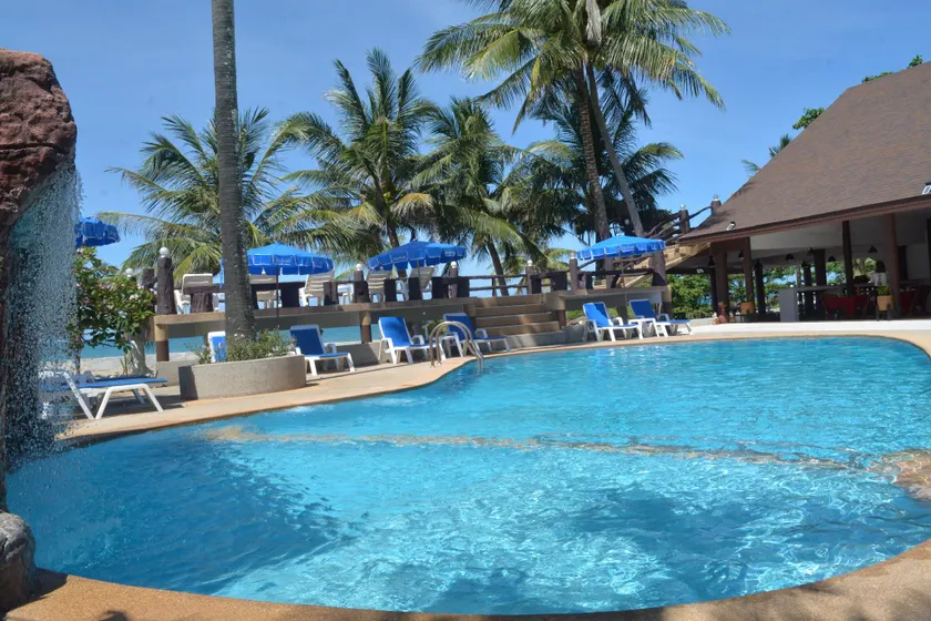 Lanta IL Mare Beach Resort - Image 1