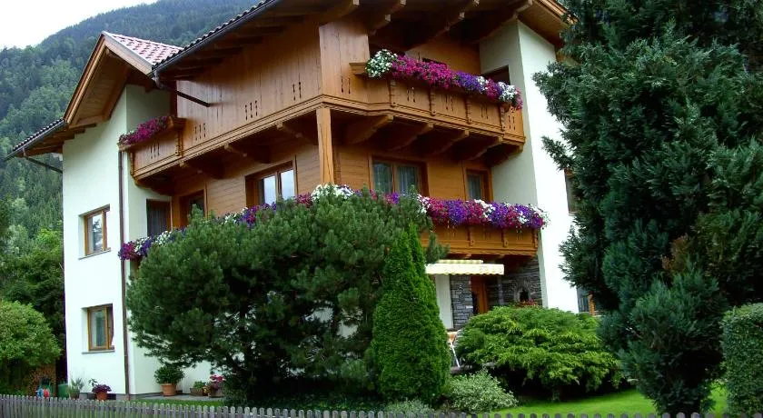 Appartamento con 3 camere da letto per 6 persone - Image 1