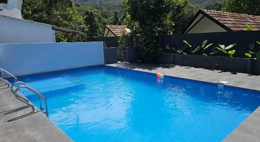 Mount Wave Holiday Pool Villa - Image 1