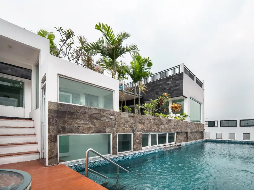 Cove Taman - Image 1