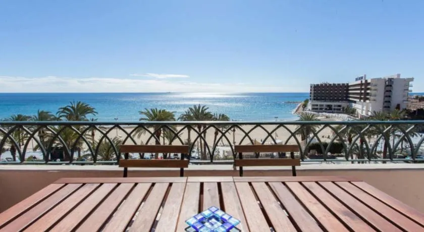 Apartamentos Bahía Alicante - Image 1