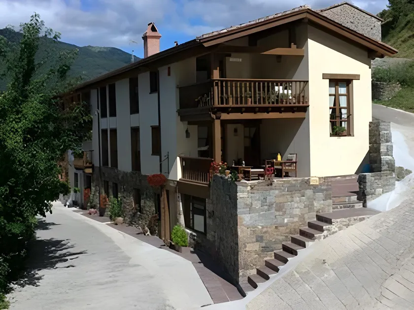 Casa Fidela - Image 1