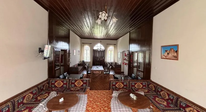 Frig Evi - Image 1