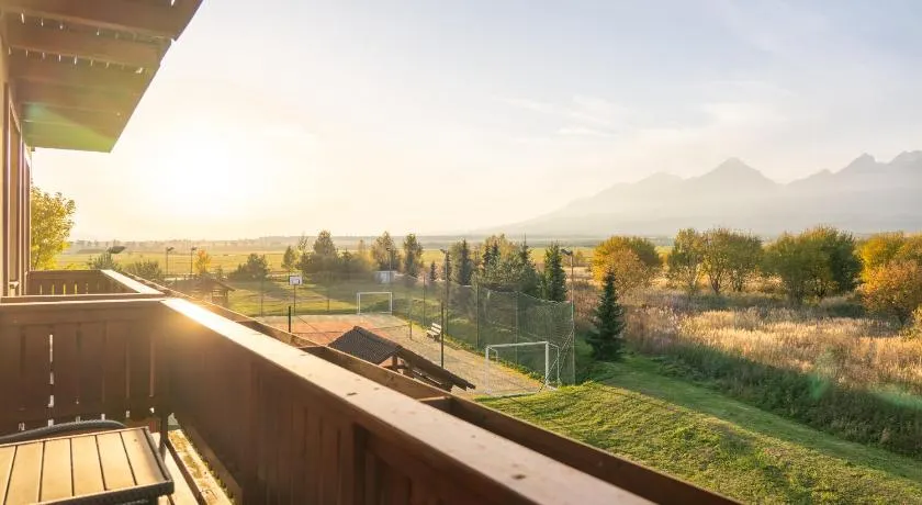 FeEl Tatras View APARTMENT next to Black Stork Golf - Image 1